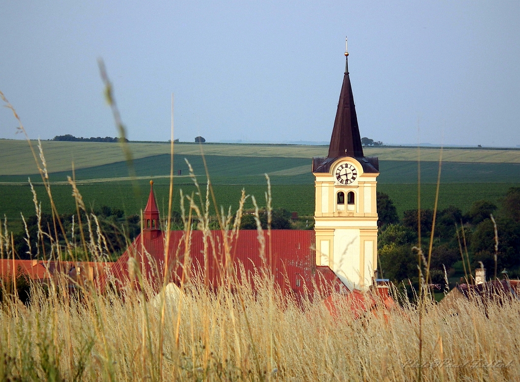 Kostel sv. Martina, Satov.jpg